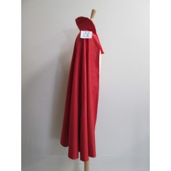 CAPE DE CHAPERON ROUGE